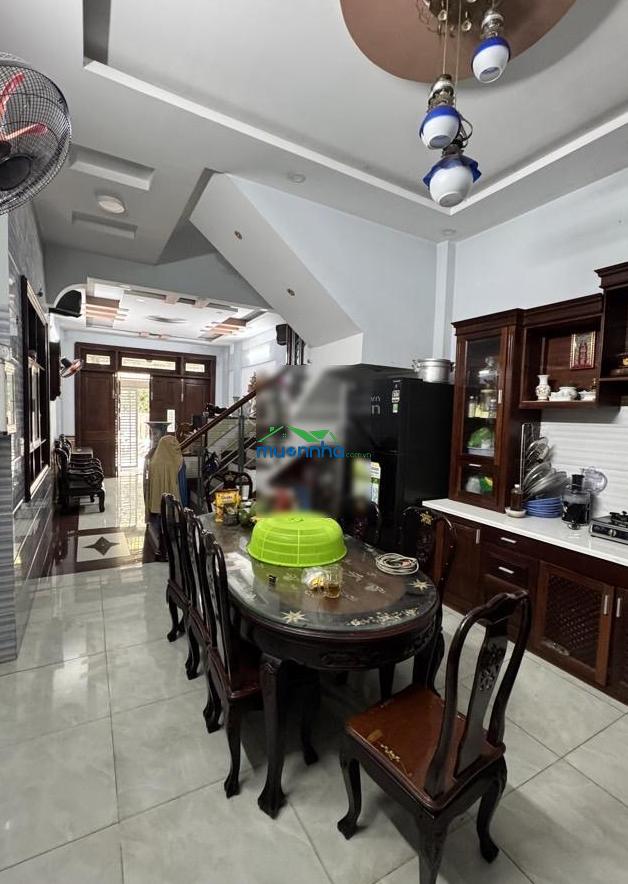 Nhà 4 tầng kiên cố ở ngay, góc 2mt hxh , dòng tiền 12tr/th, nguyễn văn quá, 113m2 (5*23) - 6,85tỷ - 2