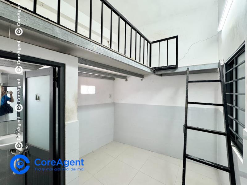 1  phòng giá rẻ sập sàn chỉ 2tr8 ngay hoàng diệu 2  - 2