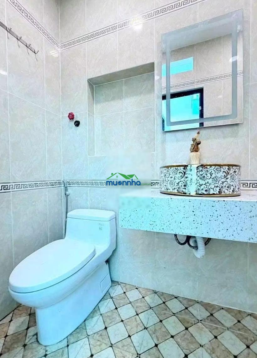 Bán lỗ căn nhà 1/ tmt2. gần vnvc, cơ quan hành chíh cách vài bước chân. 5*13 1lầu+sân thượng - 2