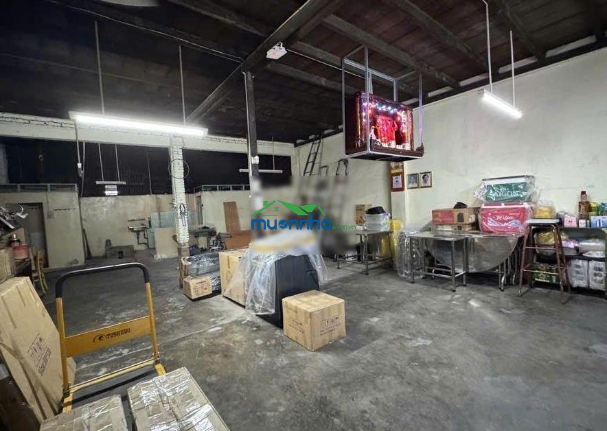Giảm 5 tỉ, cần bán gấp nhà 92m2, xóm đất q11