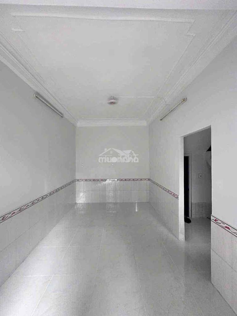 Căn nhà rộng cho thuê lâu dài - 2