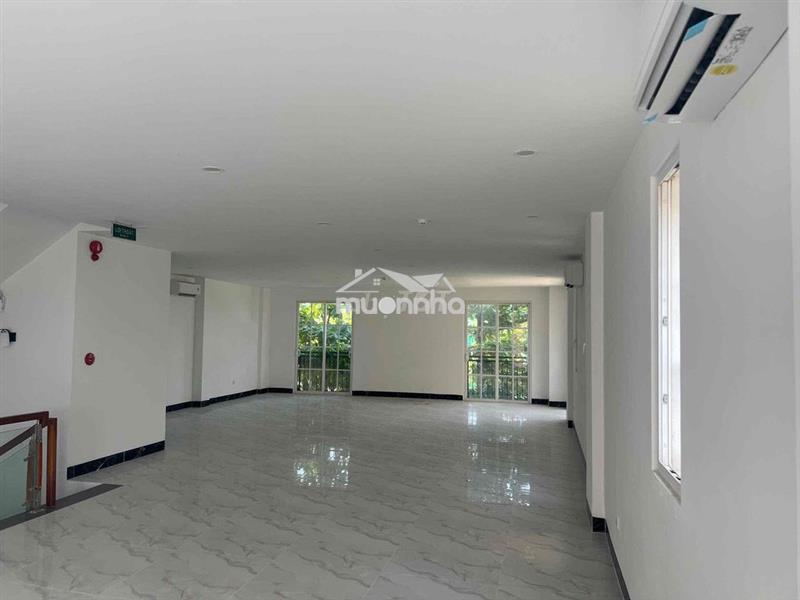 Cho thuê shophouse đã hoàn thiện cơ bản