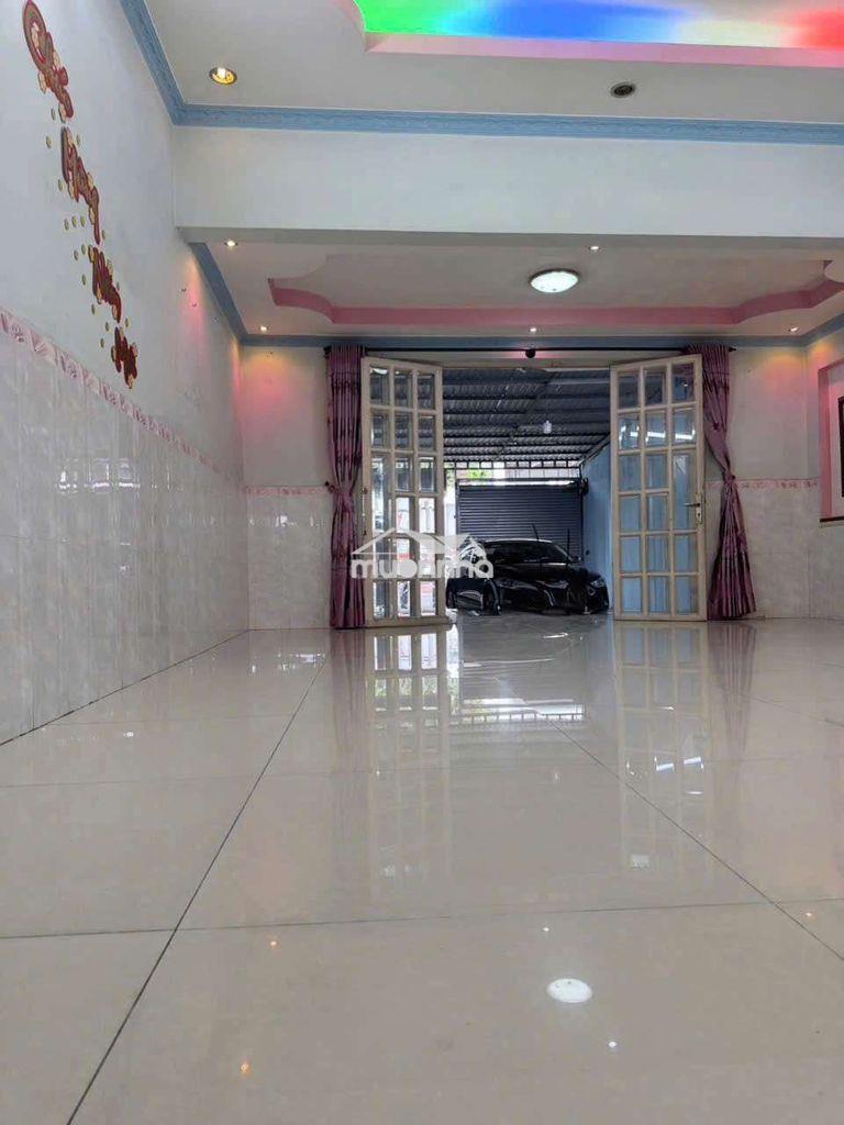 Nhà 3 tấm mặt tiền kinh doanh giá 18 triệu  - 3
