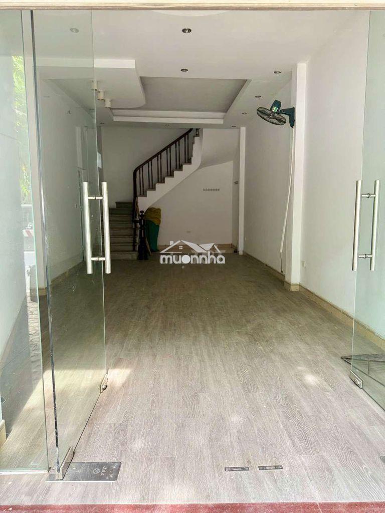 Vp-mbkd 50m2 × 5 tầng lạc long quân cầu giấy