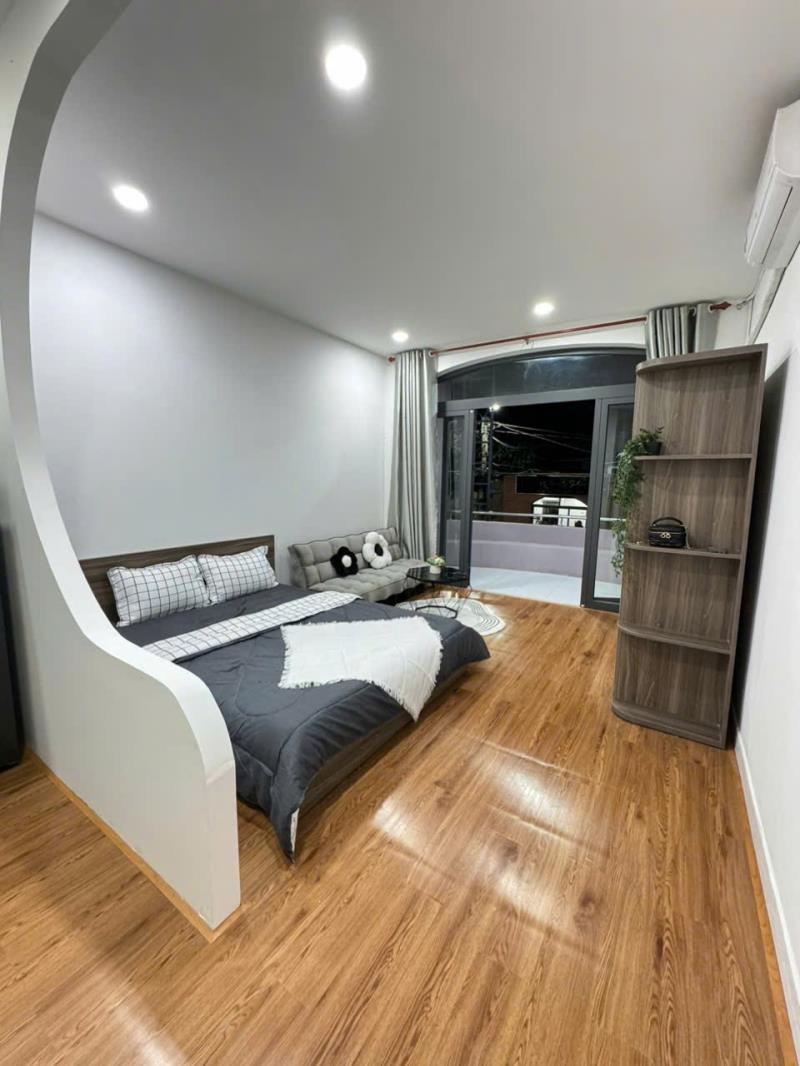 Cho thuê căn hộ studio nguyễn gia trí – ban công, tách bếp, siêu rộng máy giặt riêng , gần hutech quận bình thạnh