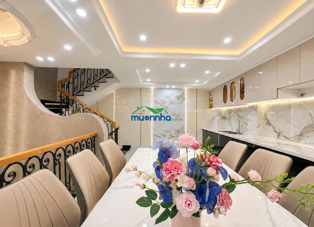 Bán căn villa tân bình, 5 tầng xây mới, gần metro 2, ô tô ngủ trong nhà