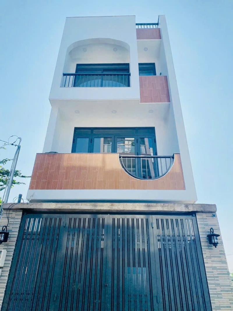 Bán nhà 3 tầng, hẻm xe hơi, ngay đường trường lưu