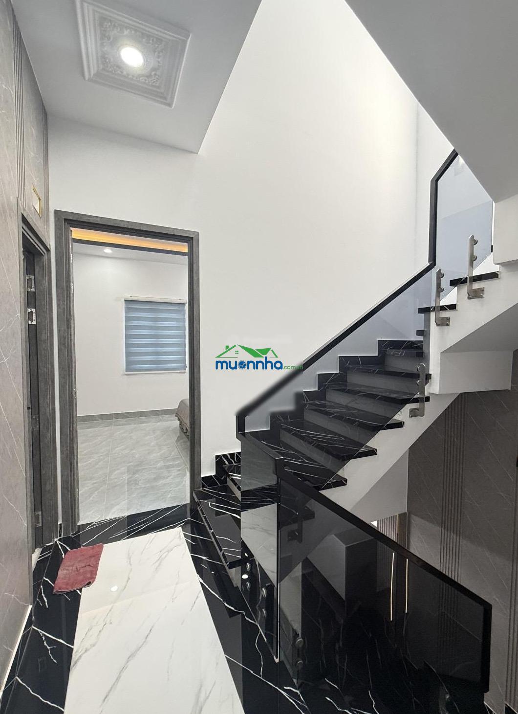Chủ giảm 100tr - nhà mới full nội thất - 4 phòng mua ở - hẻm rộng - gần trường học và chợ - dt 60m2 - Ảnh 3