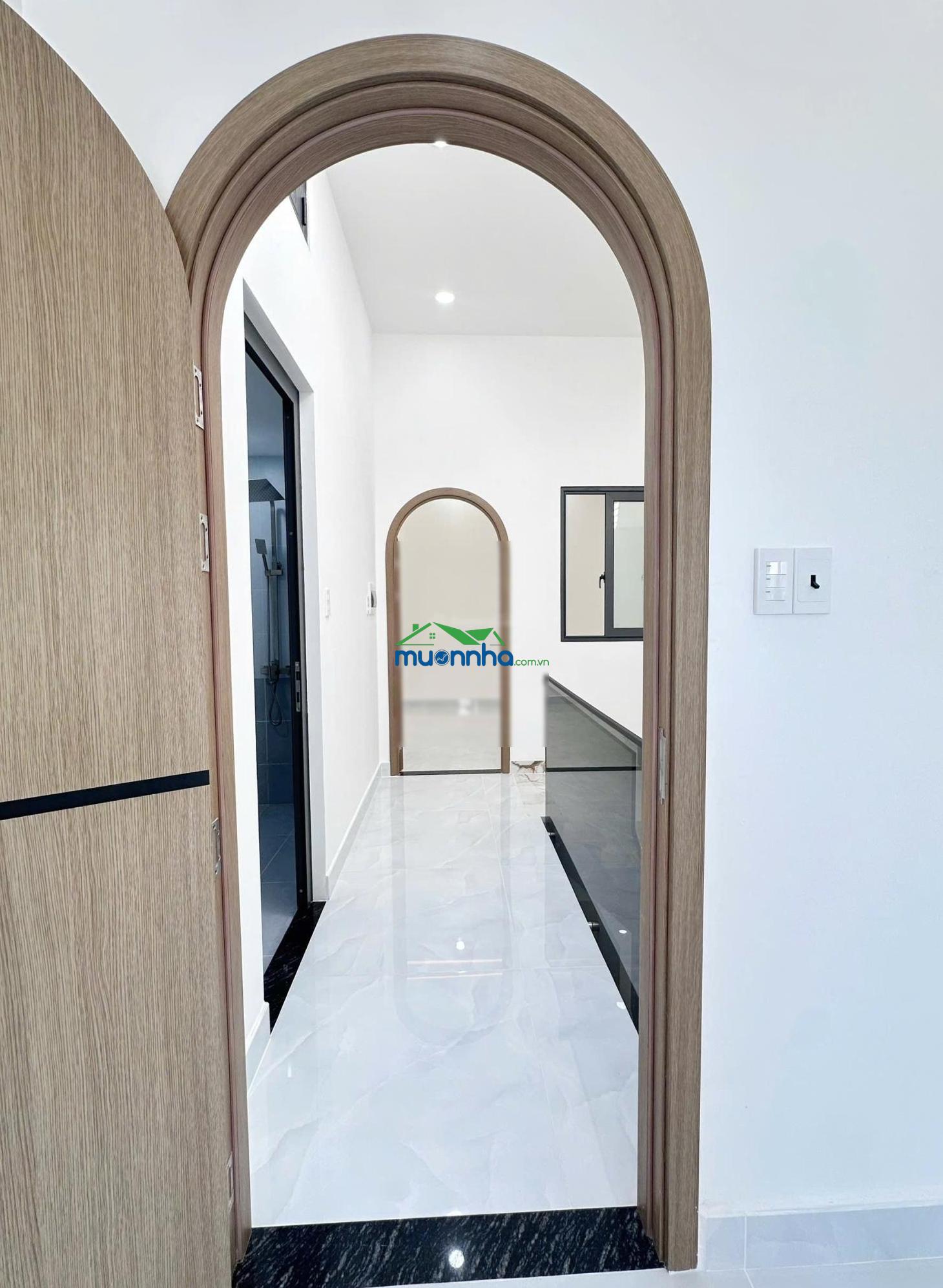 Nhà đẹp ở ngay giáp quận 6, hẻm rộng - Ảnh 2