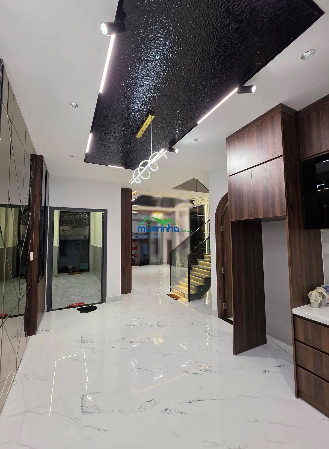 Nhà hẻm 588 huỳnh tấn phát, quận 7