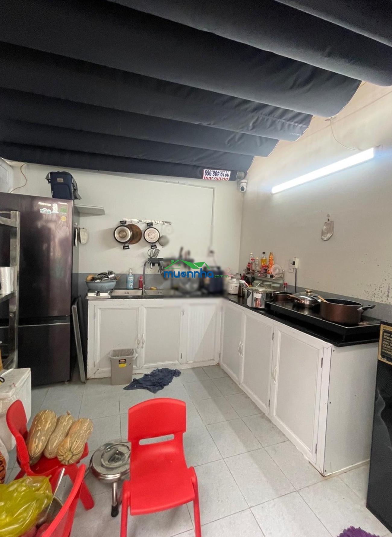 Bán nhà vườn rộng rãi tân hoá 128m2, ngang 10m hiếm có tại quận 11 chỉ 8,5 tỉ tl