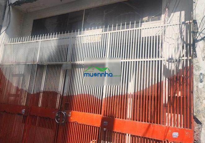 Cần tiền trả nợ bán nhà rẻ hơn thị trường
