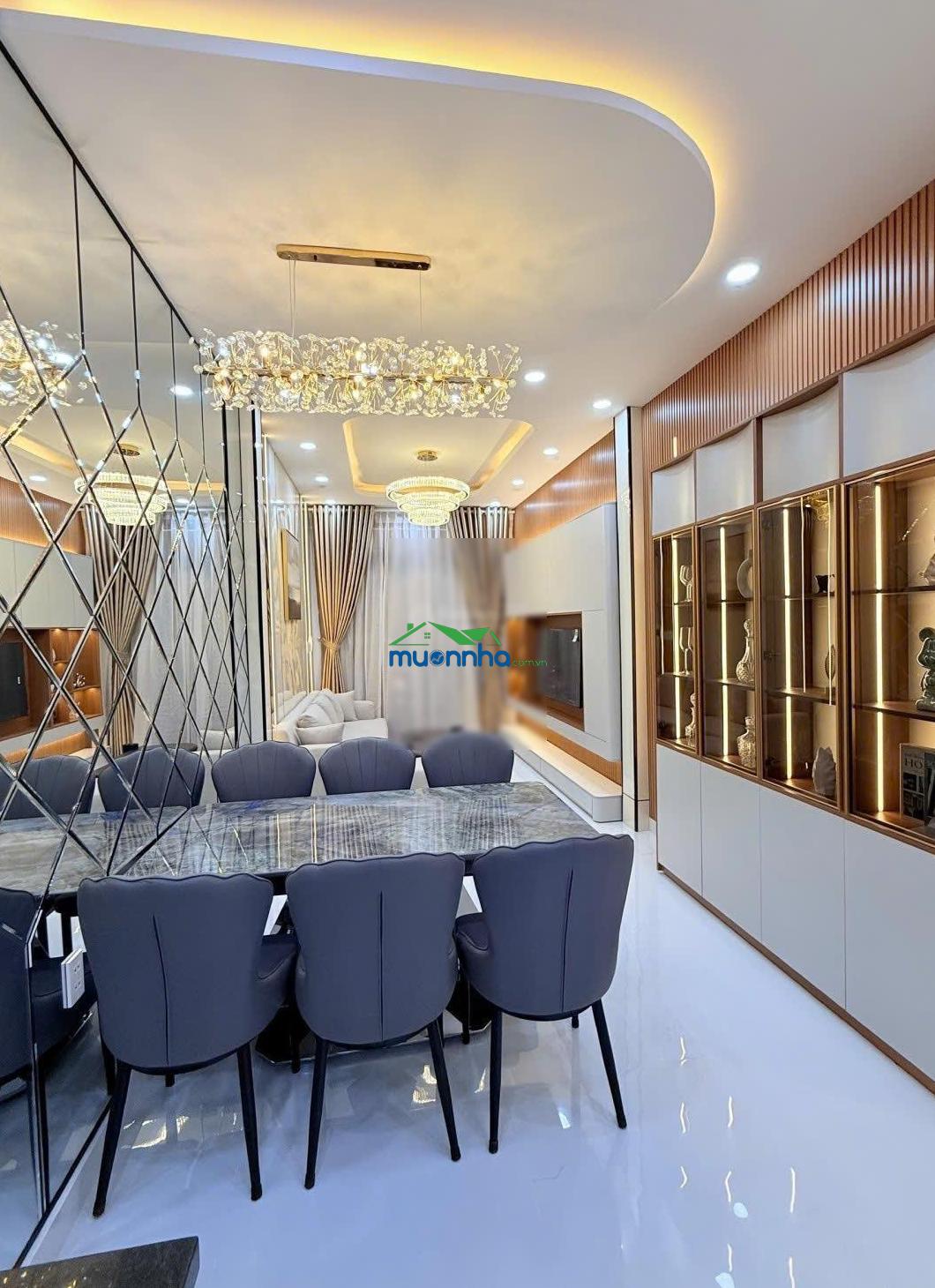 Nhà mới full nội thất sát khu phố ẩm thực phan xích long, 2 tầng, 64m2, 4pn, 3wc