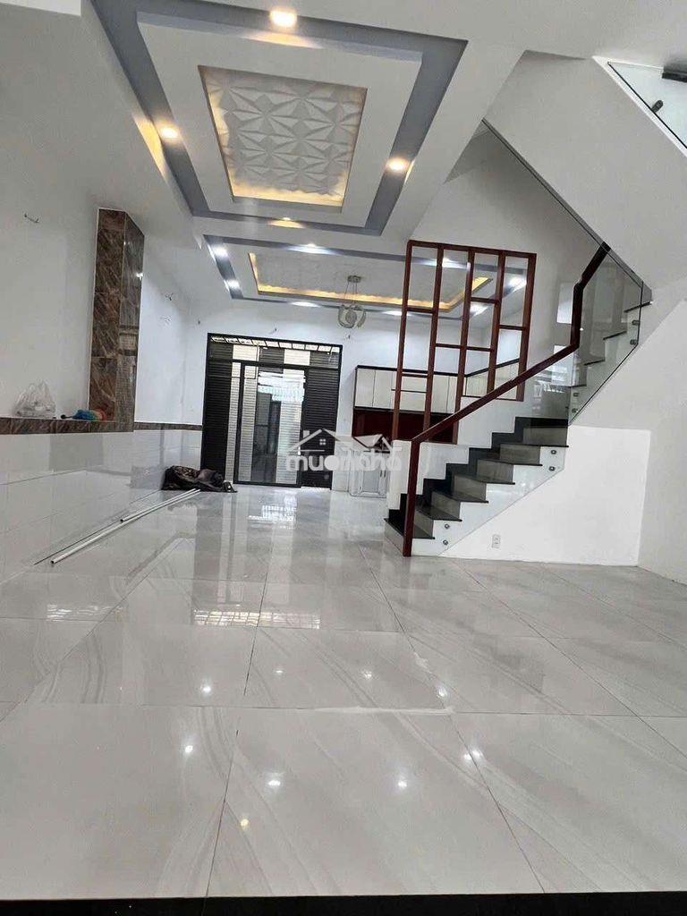 Nhà mới đẹp, 2 lầu sân thượng 4pn 4wc hẻm xe hơi  - 3