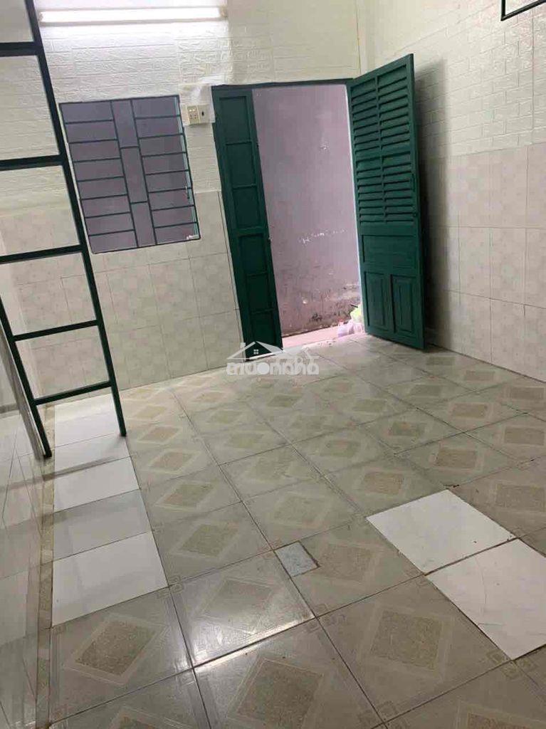 Cho thuê phòng trọ 24m² vòng xoay hàng xanh - 4