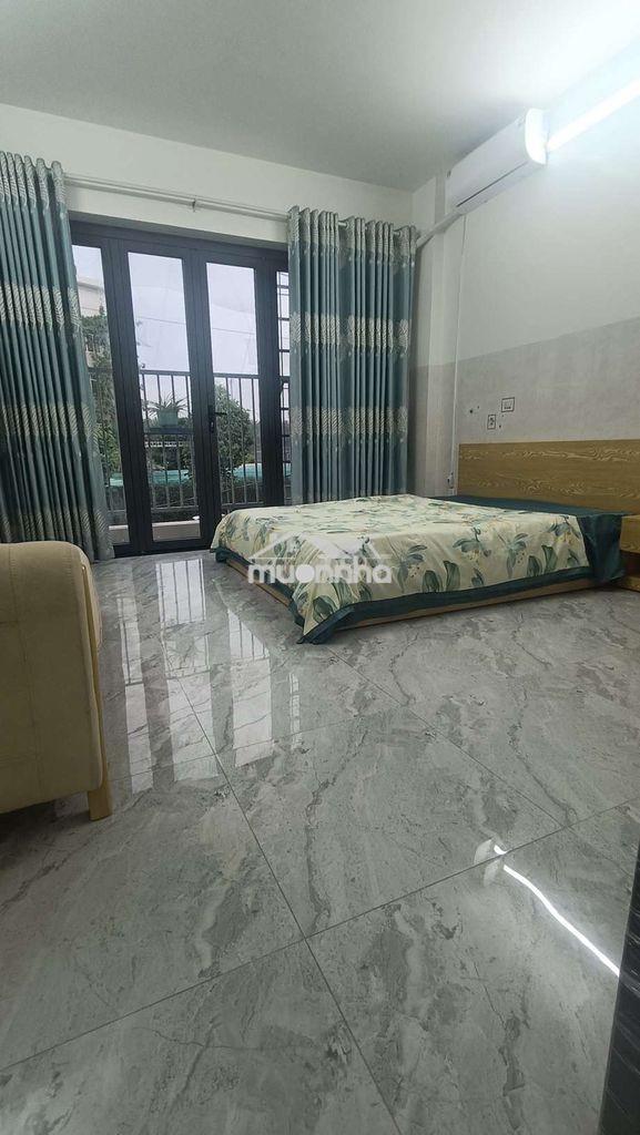 Cho thuê chdv  20 bờ bao tân thắng, 30m2 nội thất đủ. xem là thích