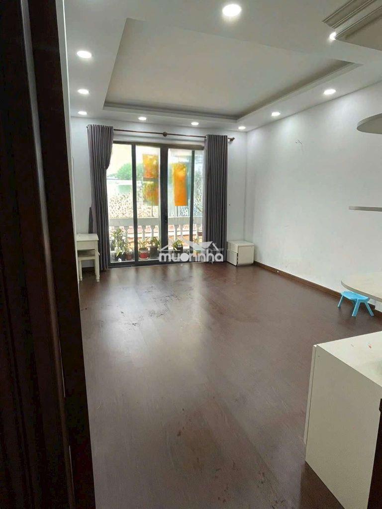 Nhà 2 lầu 3pn hẻm xe hơi gần lý phục man  - 2