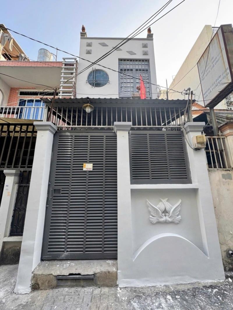 Nhà bán phan huy ích gần 60m2 hơn 6 ty
