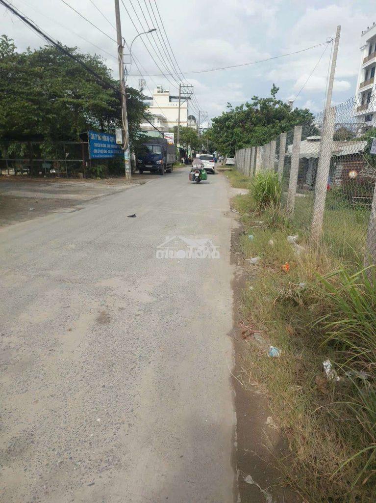 Đất bán 300m2 sỏi riêng ,gần chợ bình thành,đ liên khu 4_5,chỉ 1ty950f - 3