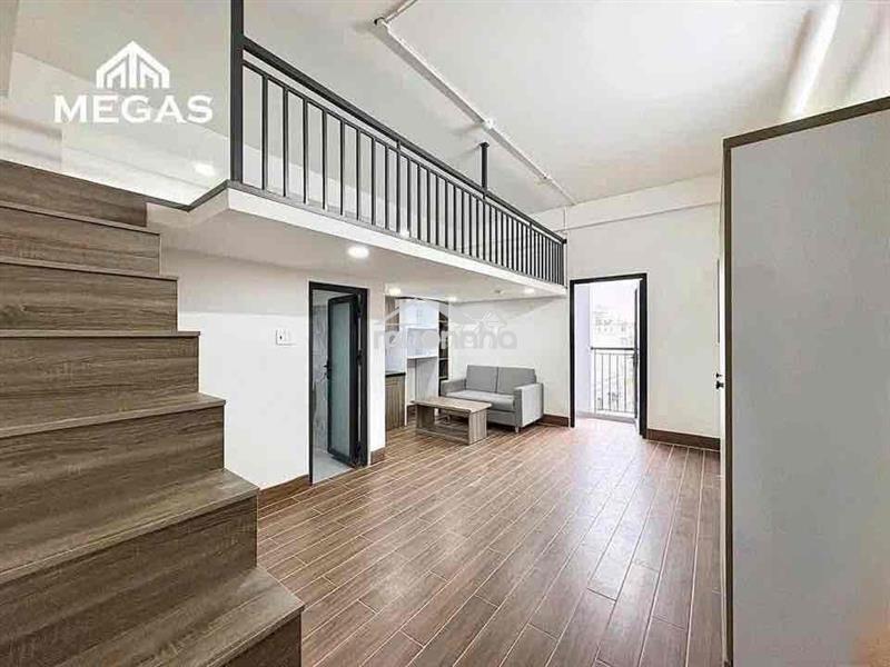 Phòng lớn gác cao full nội thất ngã tư thủ đức