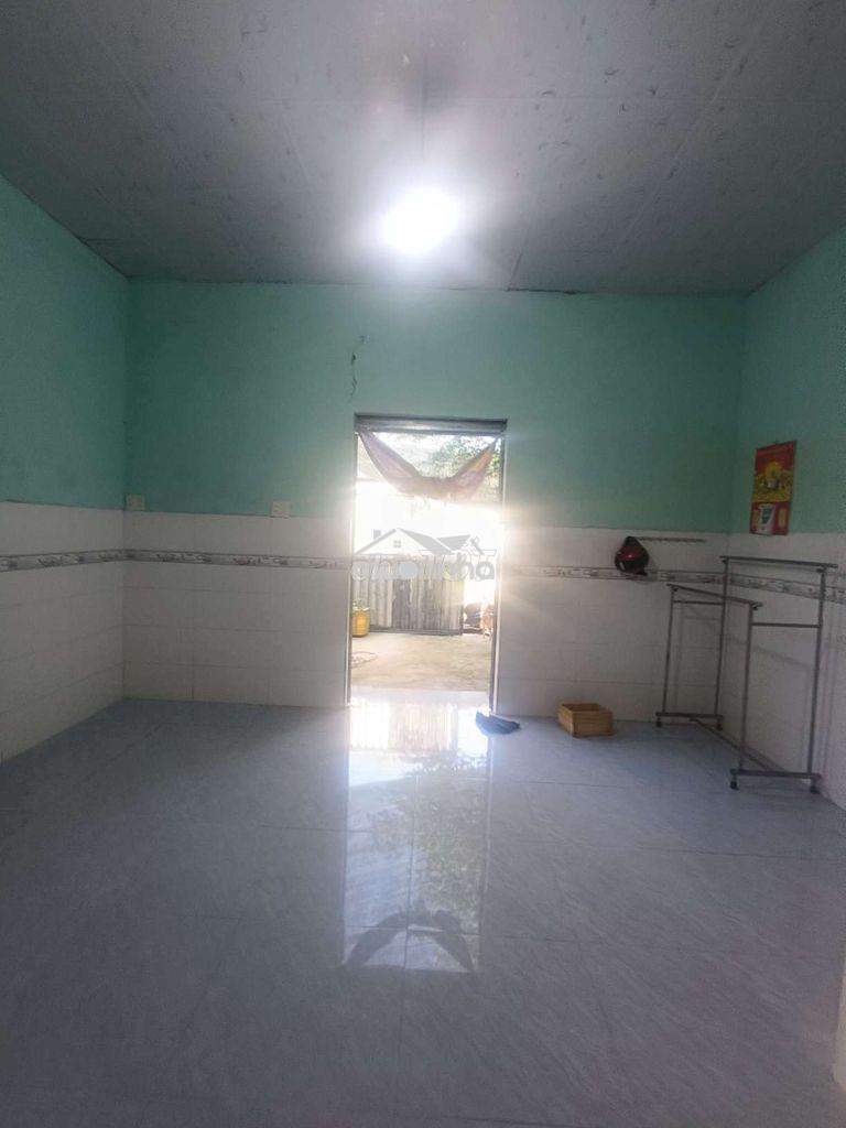 Nhà thuê 4,5*9 cấp 4 đường 6a . ấp 6 vĩnh lộc b bình chánh - 2