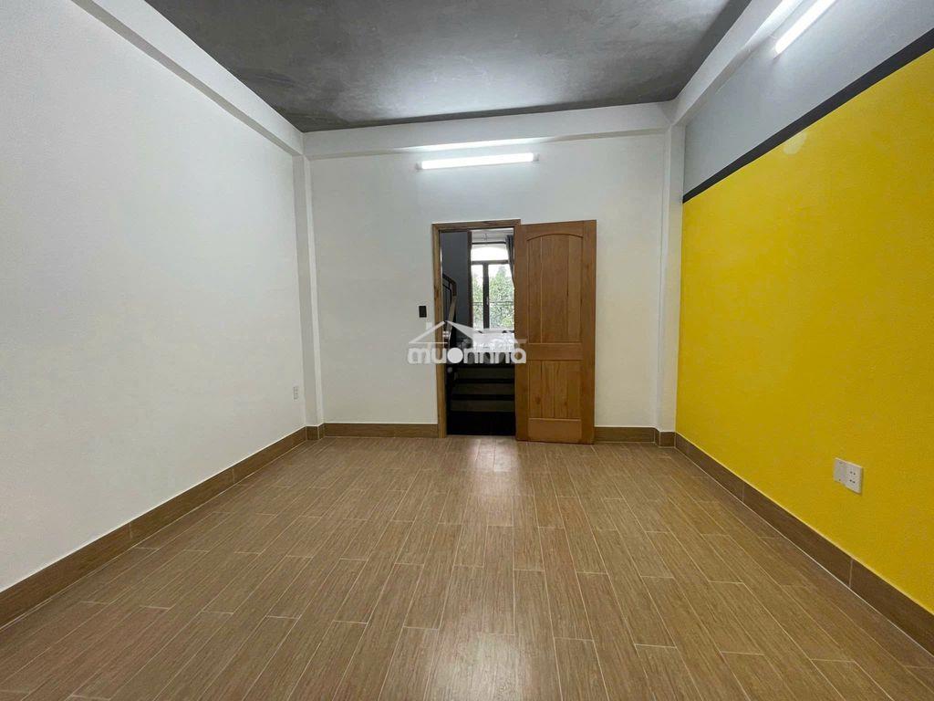 P cao cấp wc bancông bếp riêng máy lanh nội thất từ 2*tr - 3