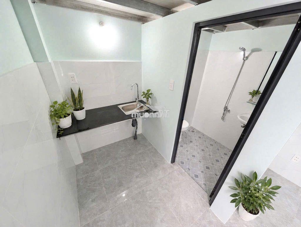 Nhà mới xây, còn phòng ở trệt ngay kha vạn cân - ra phạm văn đồng tiện - 3