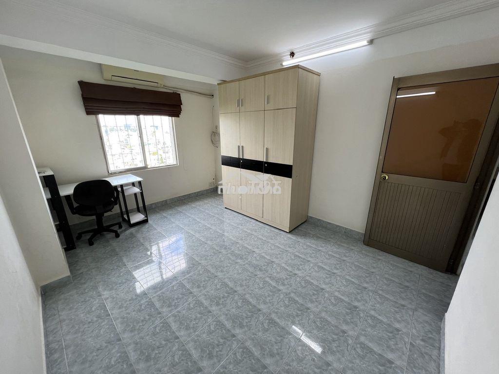 Căn hộ lầu 12, chung cư miếu nổi  , 52m2 giá chỉ 3,3 tỷ - 3