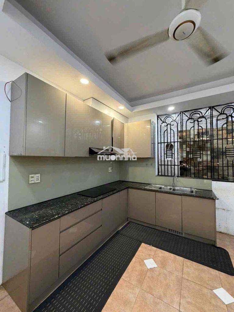 Chính chủ cho thuê nhà q.1 lê lai 40tr 11pn 11wc hđ 09 năm cọc 70tr ạ - 2
