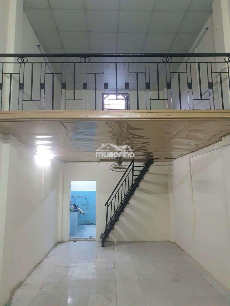Cho thuê nhà hẻm 3,5m đường lê thị bạch cát, p11, quận 11