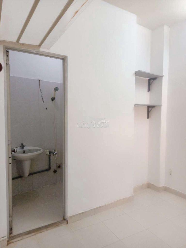 Phòng trọ 12m2 trần văn đang phường 11 quận 3 tp hcm  - 3
