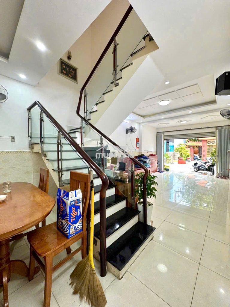 Cho thuê nhà nguyên căn đường phú thọ hòa dt 4x16  - 3
