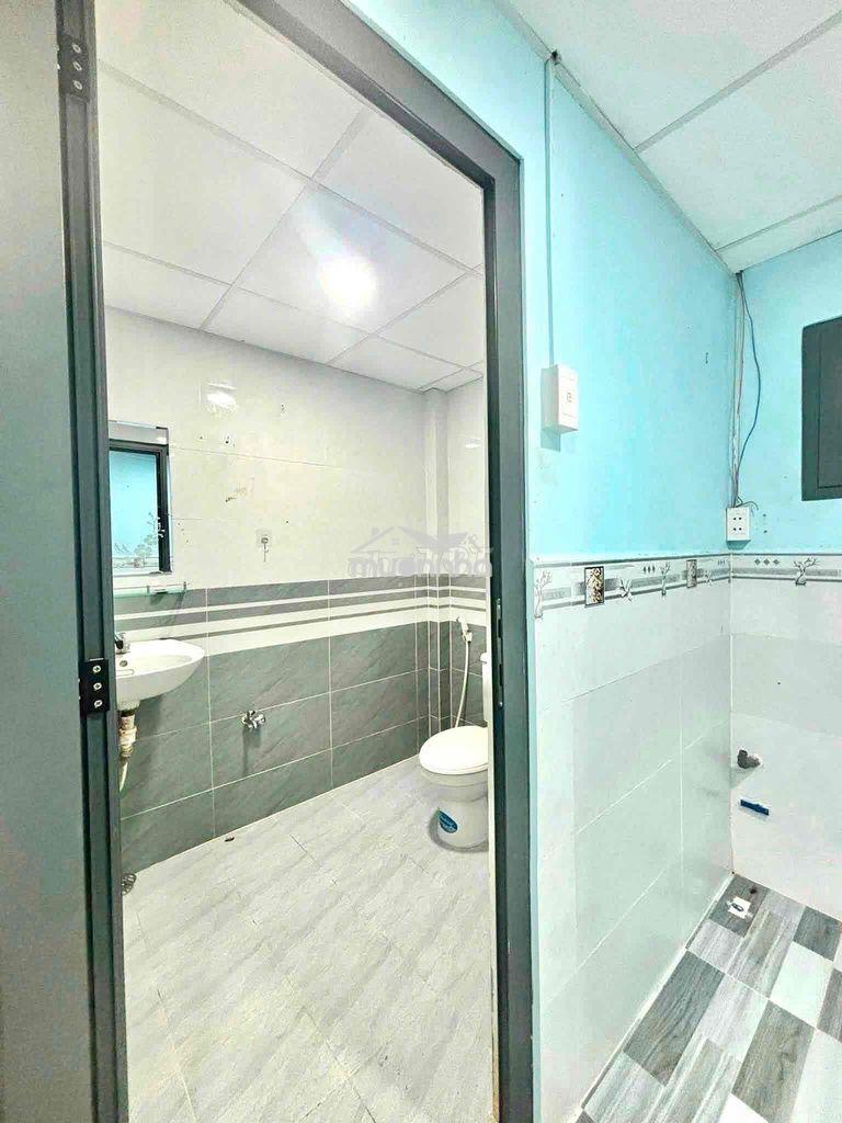 🏡🏡Cho thuê nhà hẻm thông dương bá trạc p1 q8  dt 3,5m x 14m. nhà 1 trệ - 4
