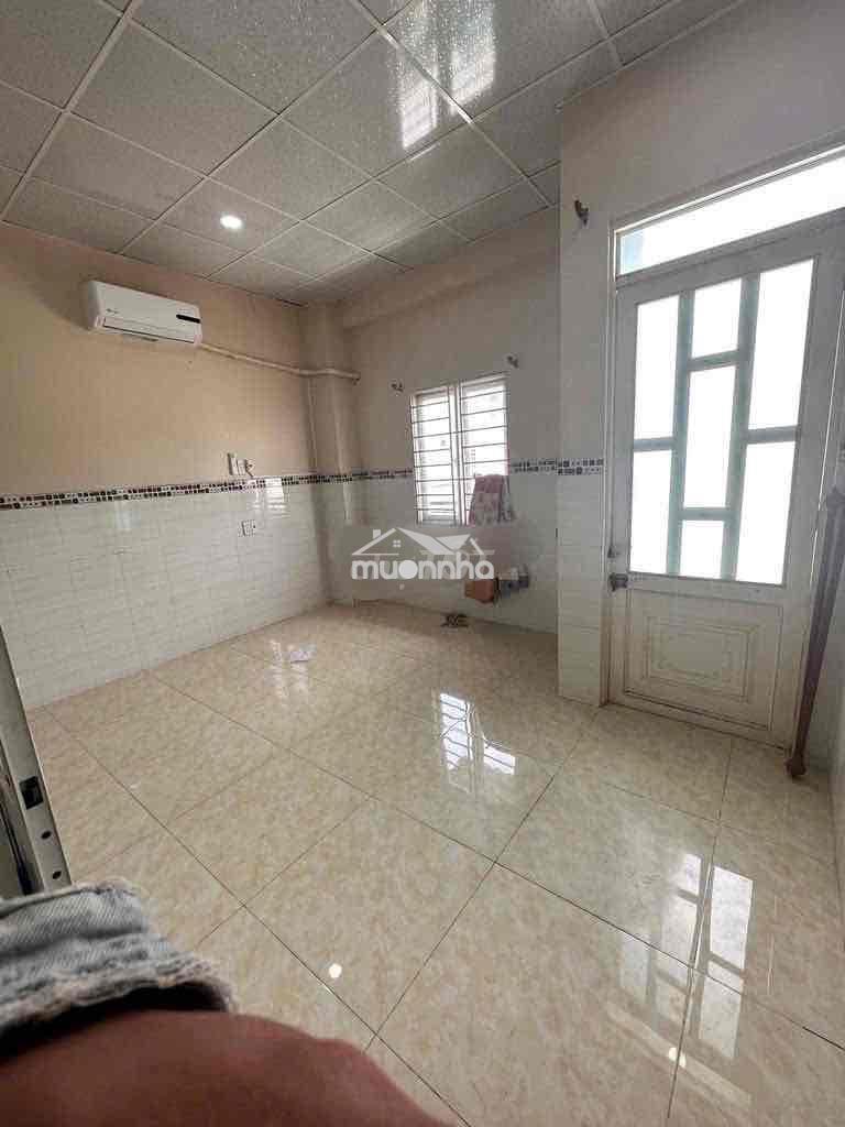 Bán nhà sổ riêng 3 tầng - gần chợ bùi văn ba - quận 7 - 4