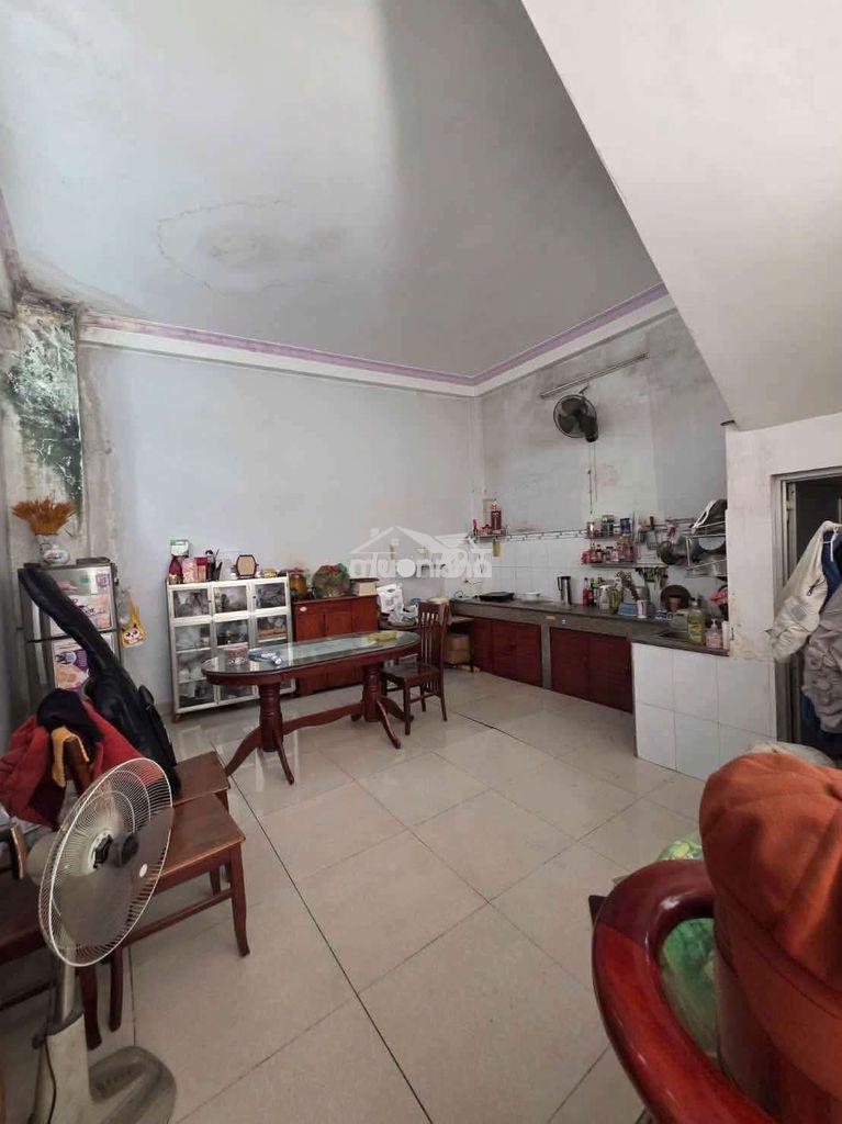 Nhà lầu gần chợ tân long giá 6 triệu - 3