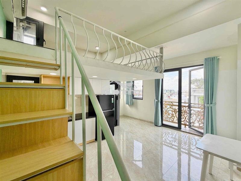 Duplex bancong full nội thất siêu rộng ngay luỹ bán bích