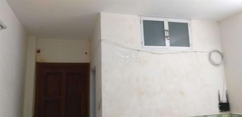 Cho thuê phòng trọ 15m2 đường trường sa phường nhiêu lộc tphcm 
