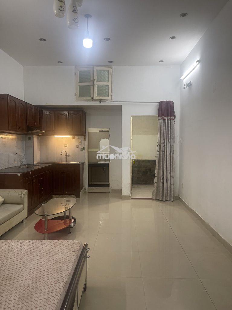Cho thuê phòng trọ 30m2, cửa thông ra giếng trời, có bếp - 3
