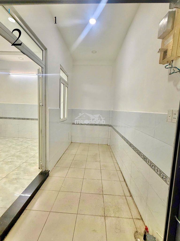 Cho thuê nhà p12 - tân bình 90m2 ~ 11,9 triệu/tháng 2pn 2wc