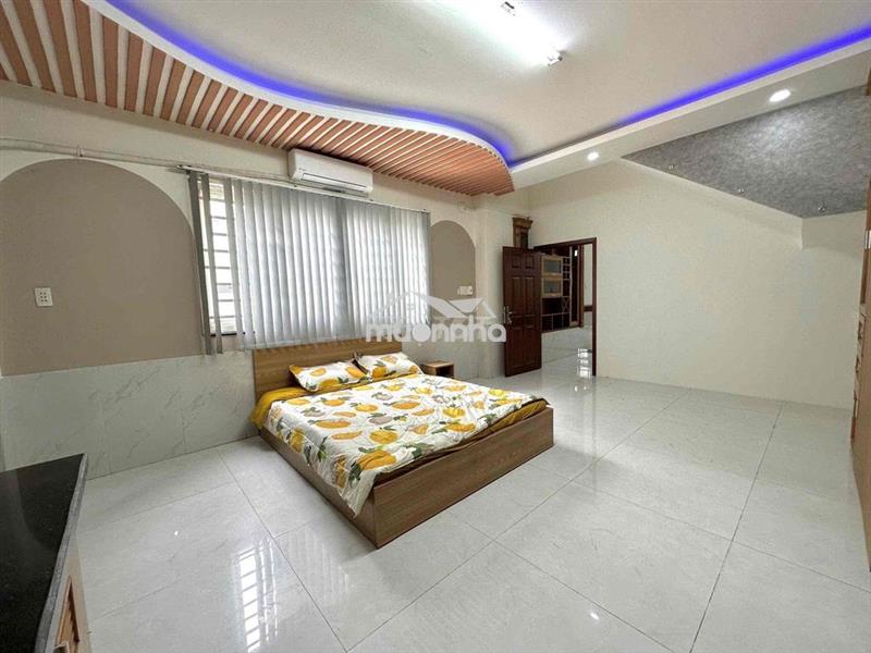 Chính chủ cho thuê phòng full nội thất, giờ giấc tự do ngay công viên