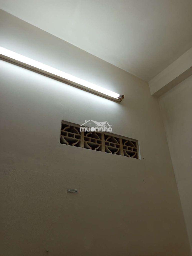 Phòng trọ giá rẻ 1 triệu rưỡi ở quận 1 đối diện đài truyền hình tphcm - 4