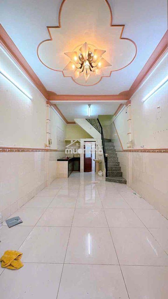 Nhà đẹp nở hậu quận 4