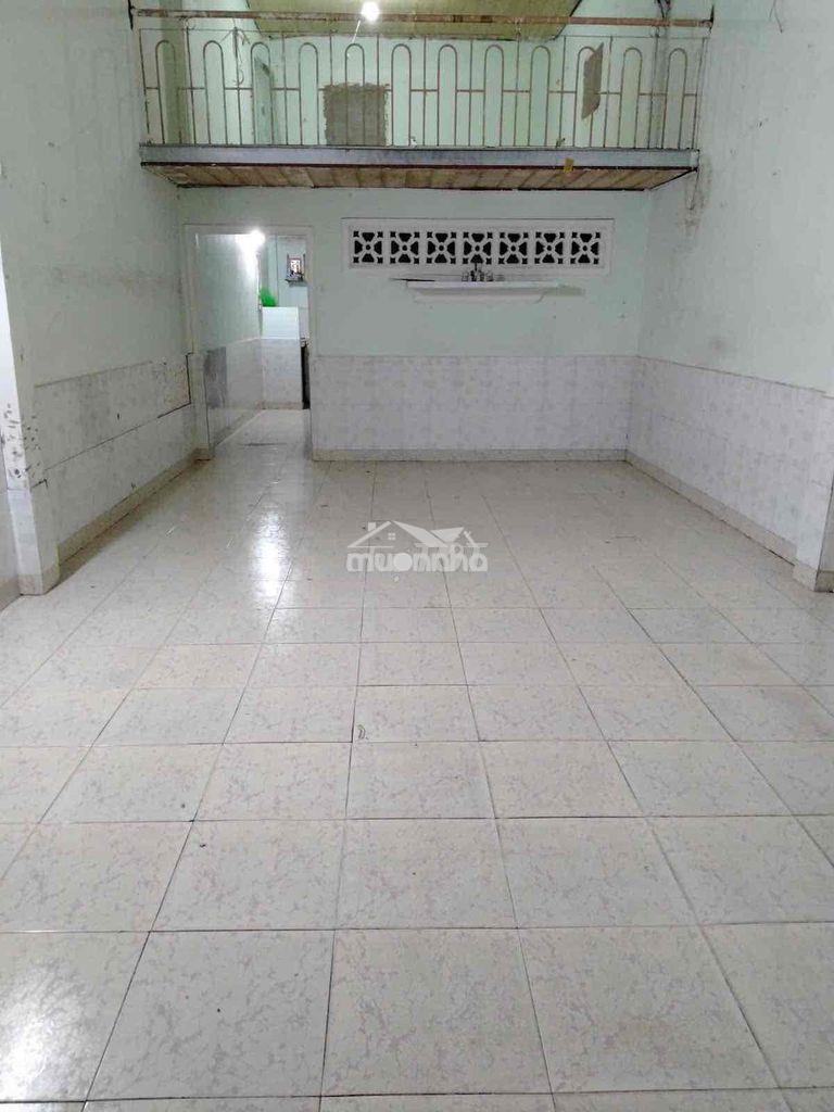 Nhà thuê hẻm 329// tân hương dt 4x13m gác lửng 2 pn 1 wc nhà sạch đẹ