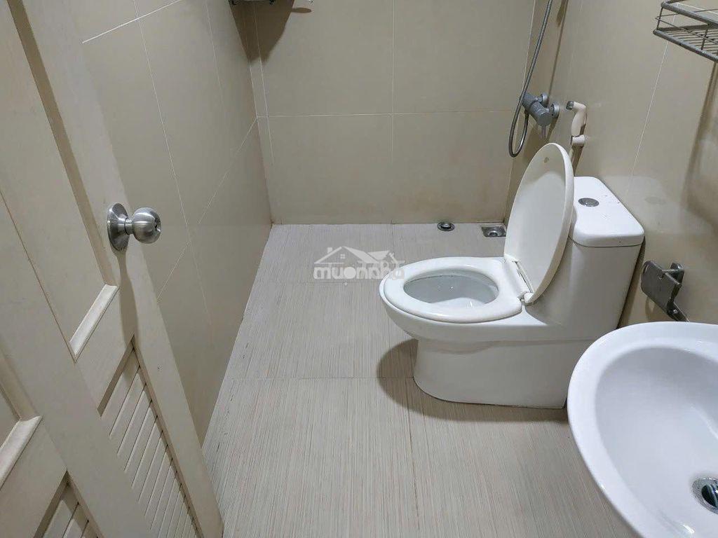 Cho thuê căn 3p ngủ có nội thất ở  c/c âu cơ tower-tân phú giá 11tr/th - 4