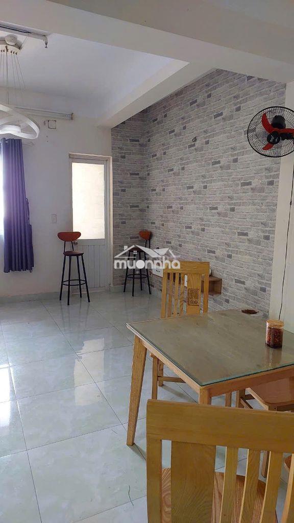 Bán gấp căn hộ  50m2, 1 pn, cc nhất lan 3, sổ sẵn, tặng nội thất
