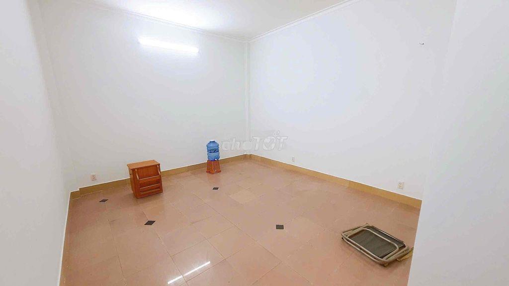Cho thuê nhà nguyên căn ngay khu cư xá lữ gia, quận 11, 5 tầng - 4