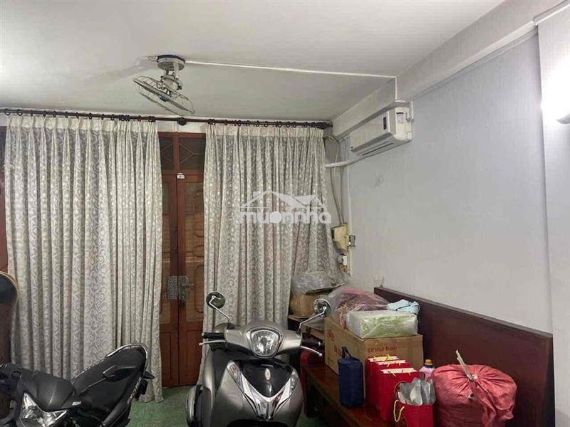 Bán nhà 1 trệt 2 lầu  hem 252 lê văn sỹ