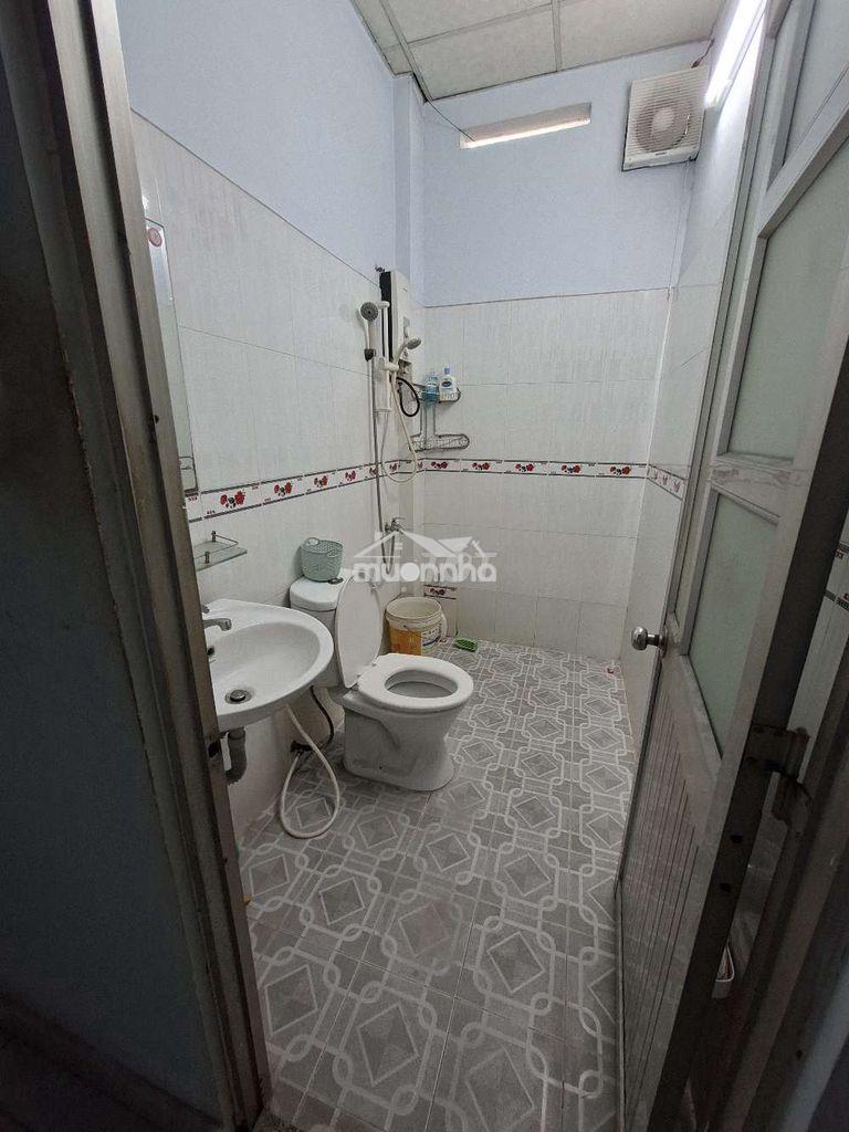 Cho thuê phòng full nội thất 4 triệu. dg oto. nguyên tầng 1 - 3