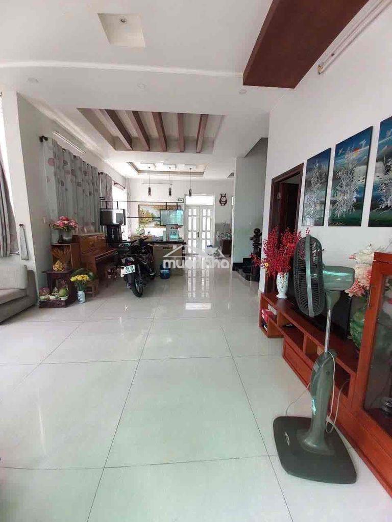 Biệt thự 17x17  khu vip phường 15 q11 - 2