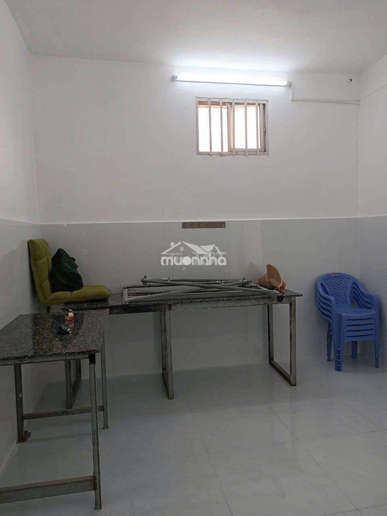 🏠🏠 Cho thuê căn hộ chung cư đường nguyễn biểu, q5
💢 - 3